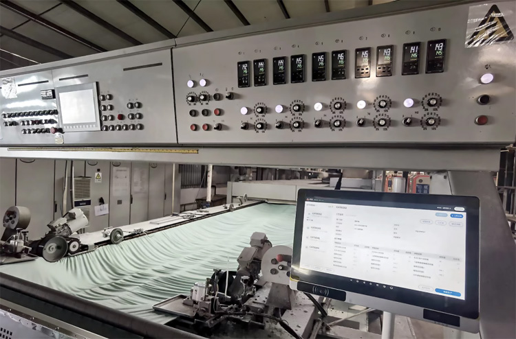 觸想E款工位機(jī) 觸想E款工位機(jī)